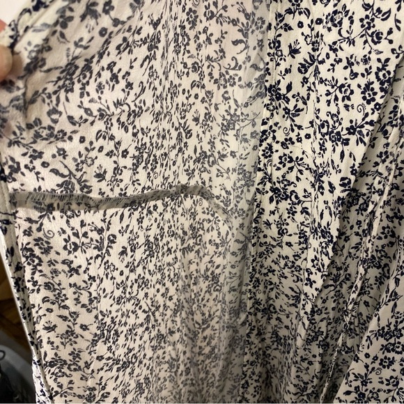 Farrow Floral Wrap V Neck Maxi Dress in Dark Blue and White Size Small - Picture 13 of 15